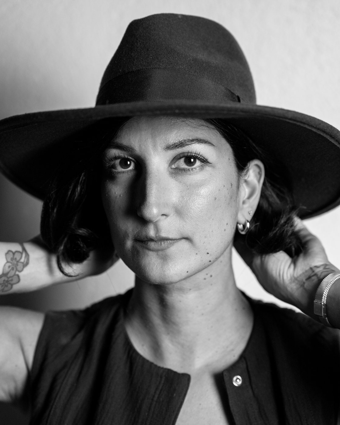 Black-and-white portrait of Arrzo