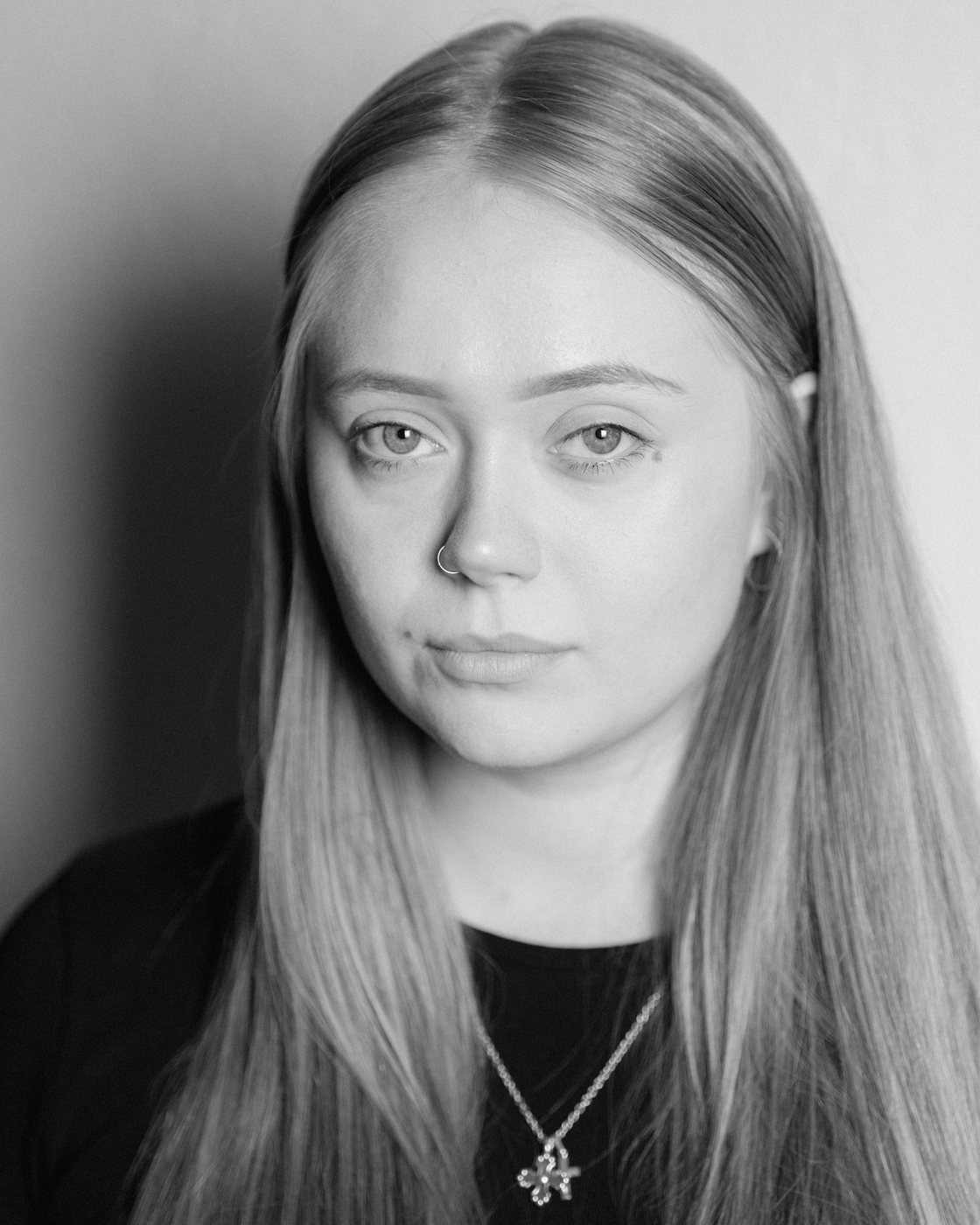Black-and-white portrait of Singa Eschner